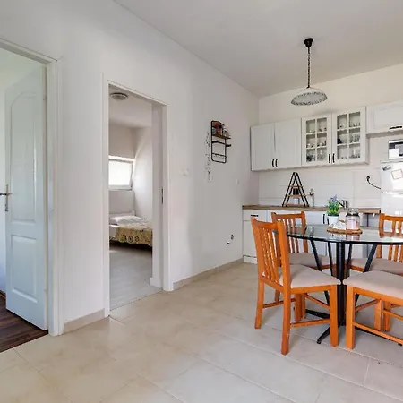 Geraeumige Im Erdgeschoss Mit Meerblick Vom Privaten Balkon Apartment