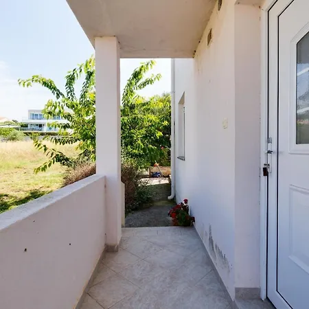 Apartment Geraeumige Im Erdgeschoss Mit Meerblick Vom Privaten Balkon *