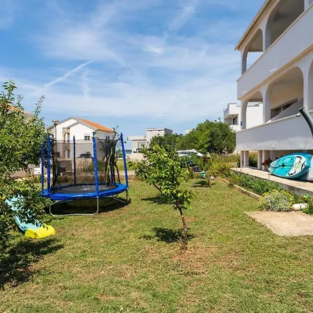 Apartment Geraeumige Im Erdgeschoss Mit Meerblick Vom Privaten Balkon *